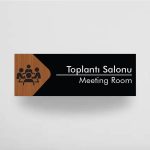 ahşap ofis kapı isimliği